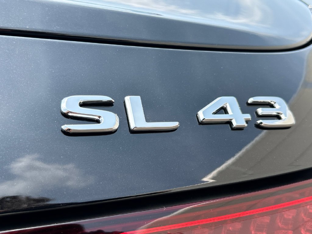 New 2027 Obsidian Black Metallic Mercedes-Benz AMG® SL 43 Roadster image 63
