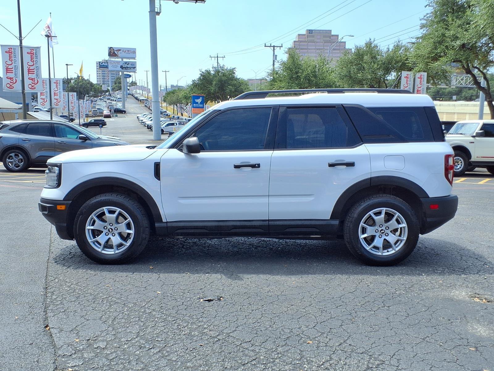 Used 2022 White Ford  image 8