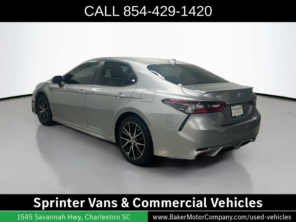 Used 2021 Silver Toyota SE image 3