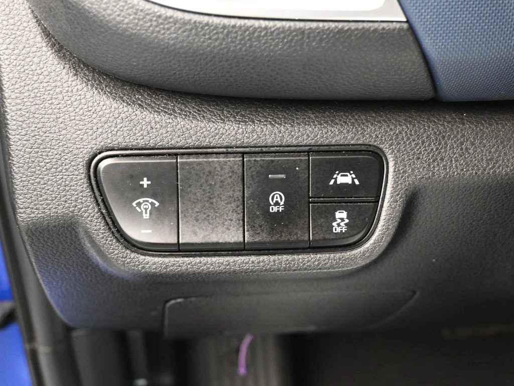 Used 2022 Neptune Blue Kia Nightfall image 14