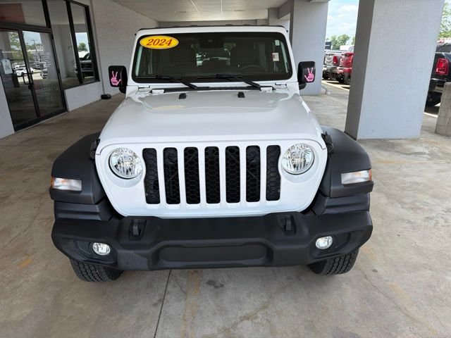 Used 2024 White Jeep Sport S image 8