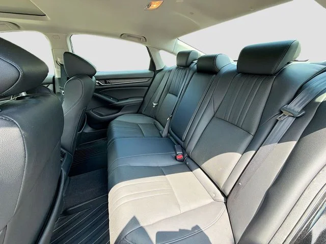 Used 2019 Black Honda Touring image 21