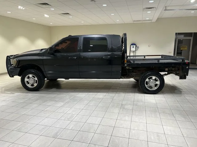 Used 2006 Black Dodge SLT image 2