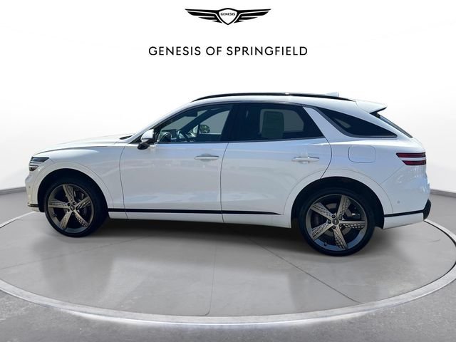 Used 2023 White Genesis 3.5T Sport image 5