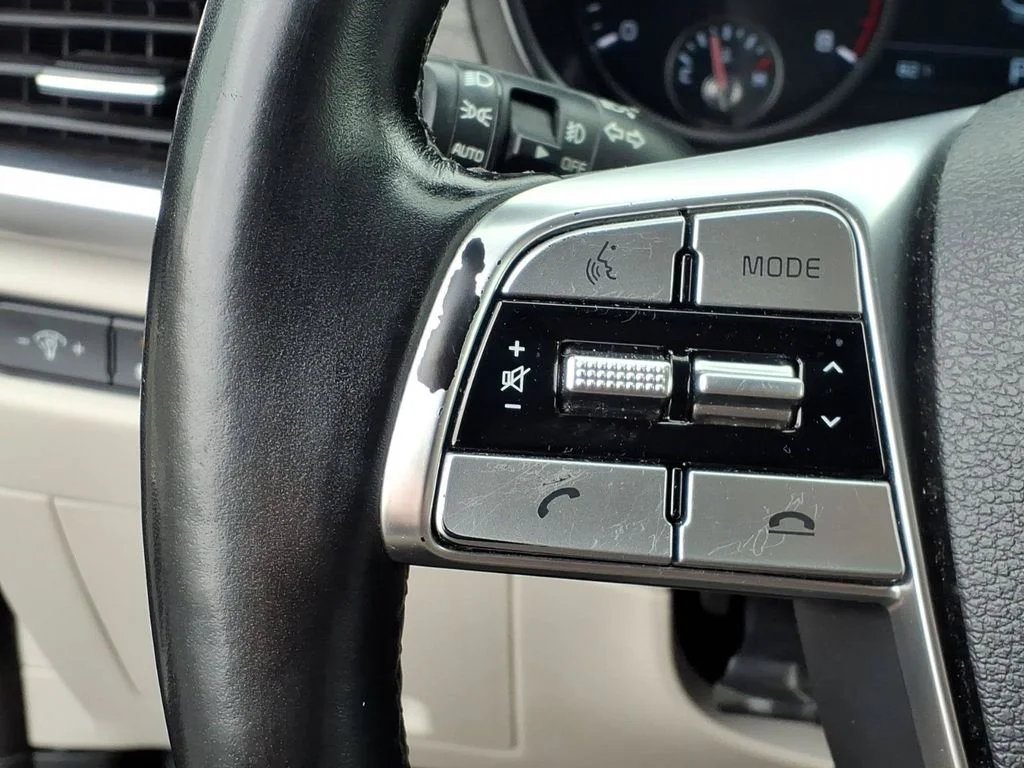 Used 2022 Black Kia SX image 25