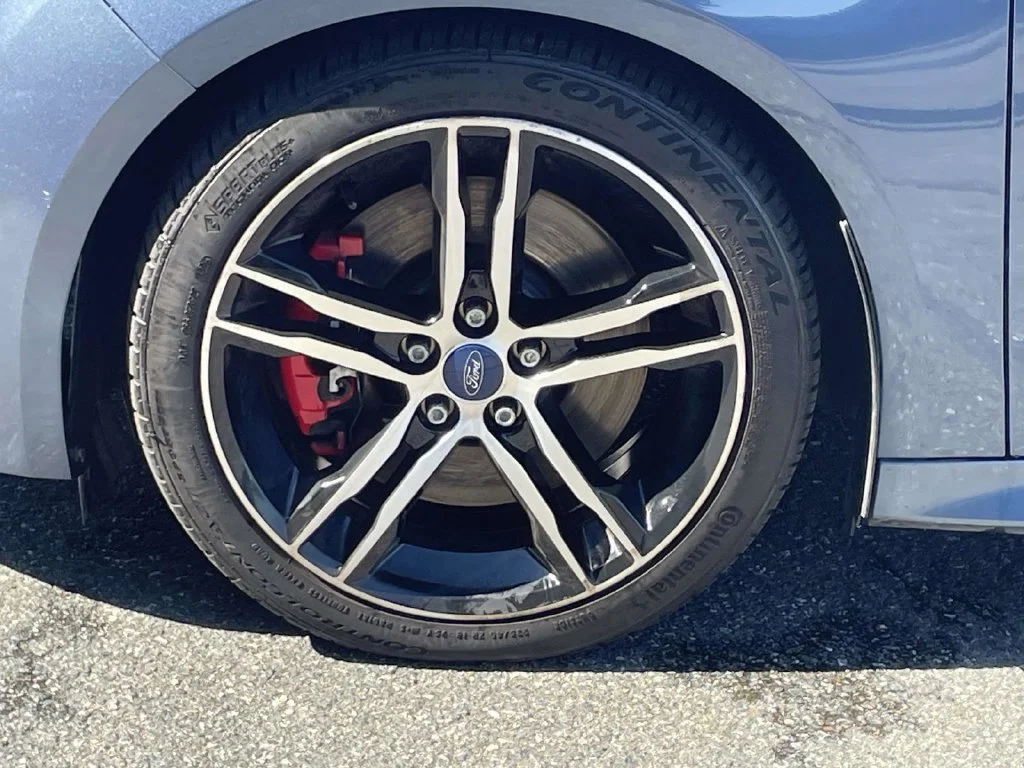 Used 2018 Blue Ford ST image 11