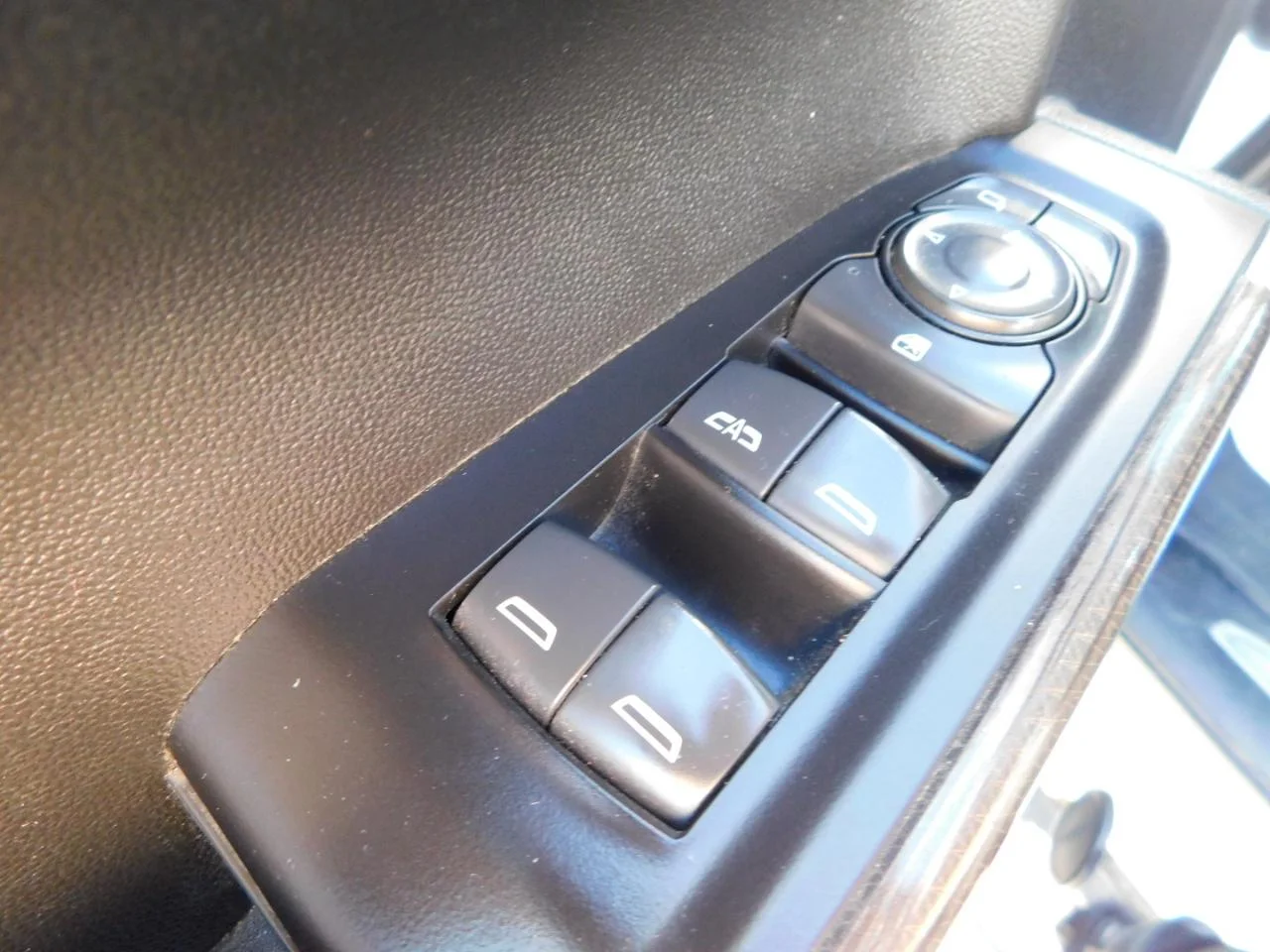 Used 2022 White Chevrolet 4WD CREW CAB 147 in LT W/1L image 26