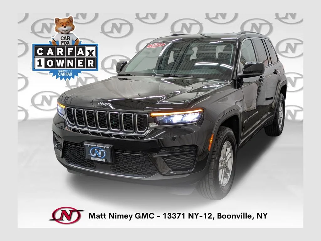 2023 Jeep Grand Cherokee Laredo