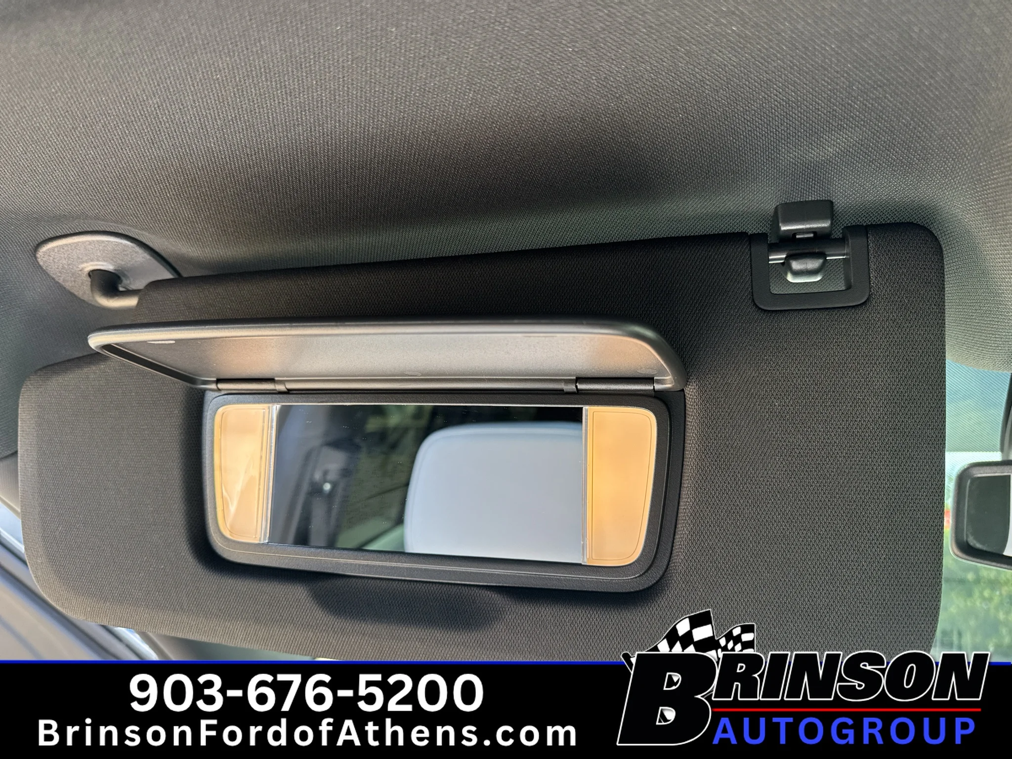 Used 2025 Iridescent Pearl Tricoat Chevrolet Premier image 33