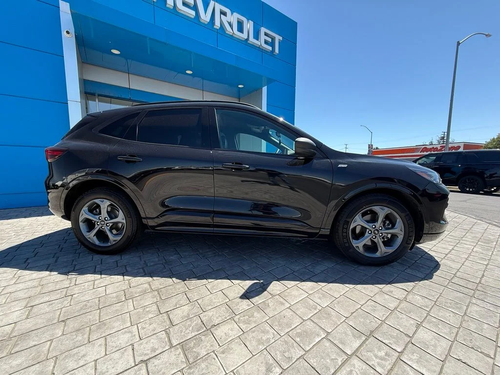 Used 2023 Black Ford ST-Line image 7