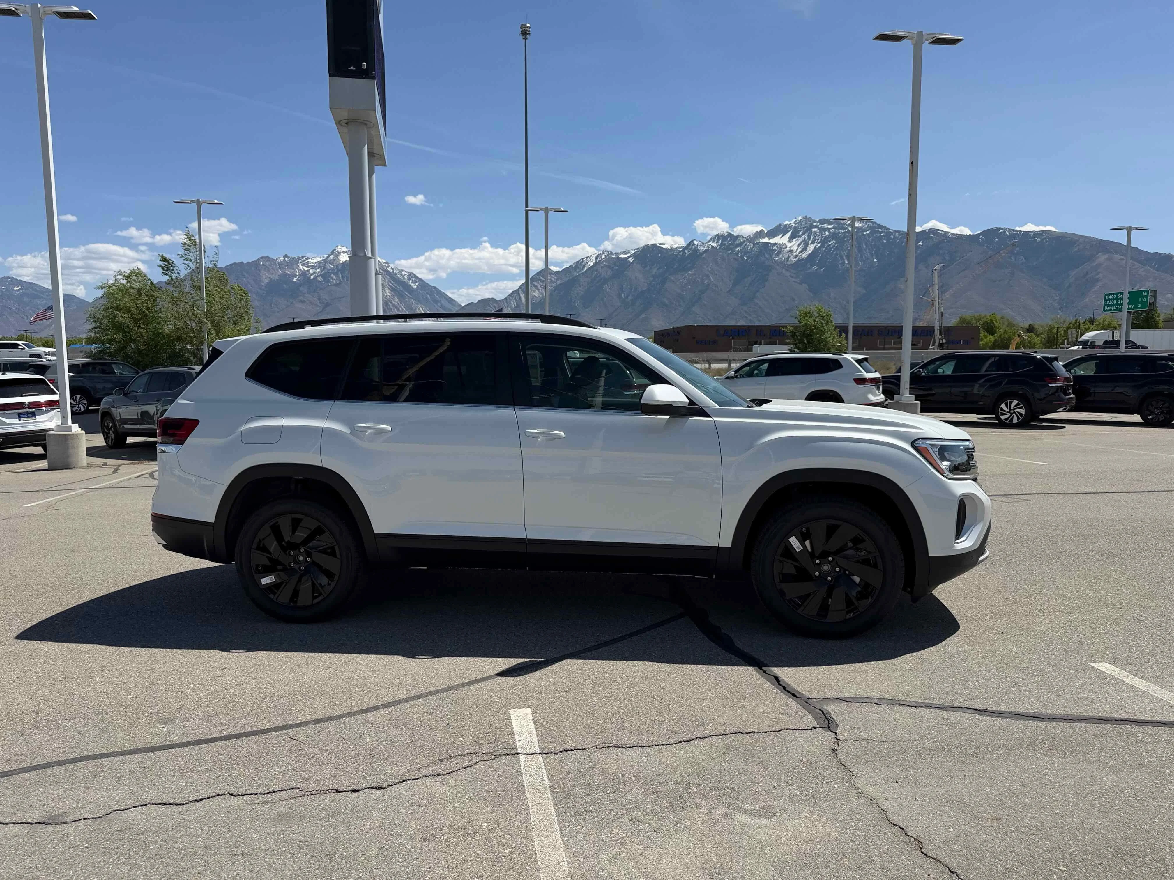 New 2026 Opal Volkswagen 2.0T SE w/Technology image 8