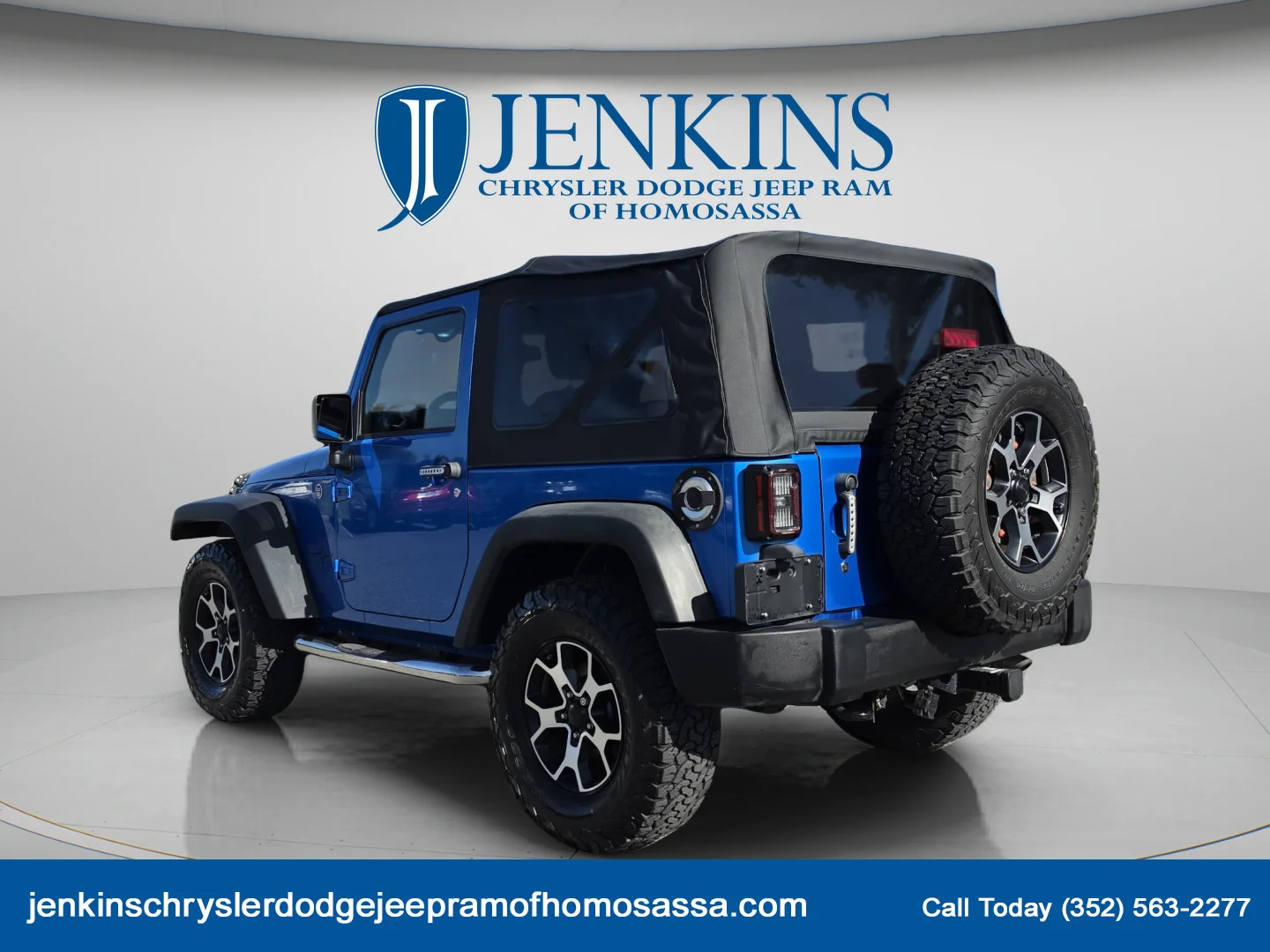 Used 2015 Hydro Blue Pearl Coat Jeep Sport image 7