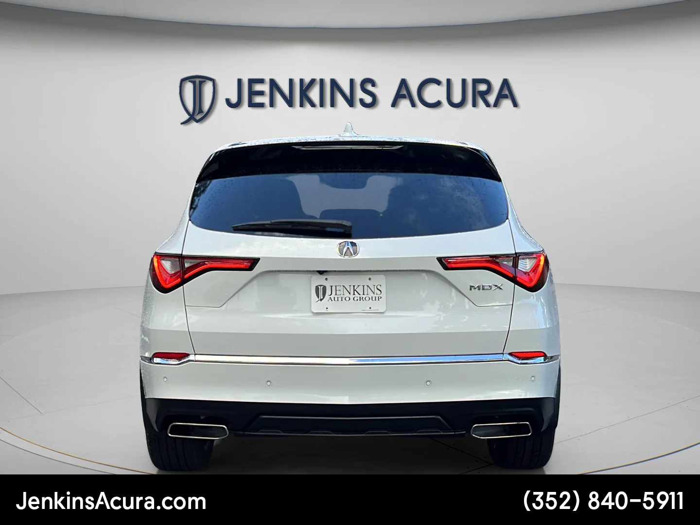 Used 2023 Platinum White Pearl Acura w/Technology Package image 4