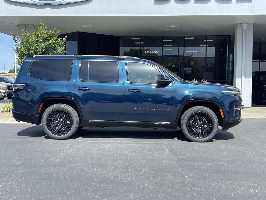 New 2026 Fathom Blue Pearlcoat Jeep Limited Reserve image 4