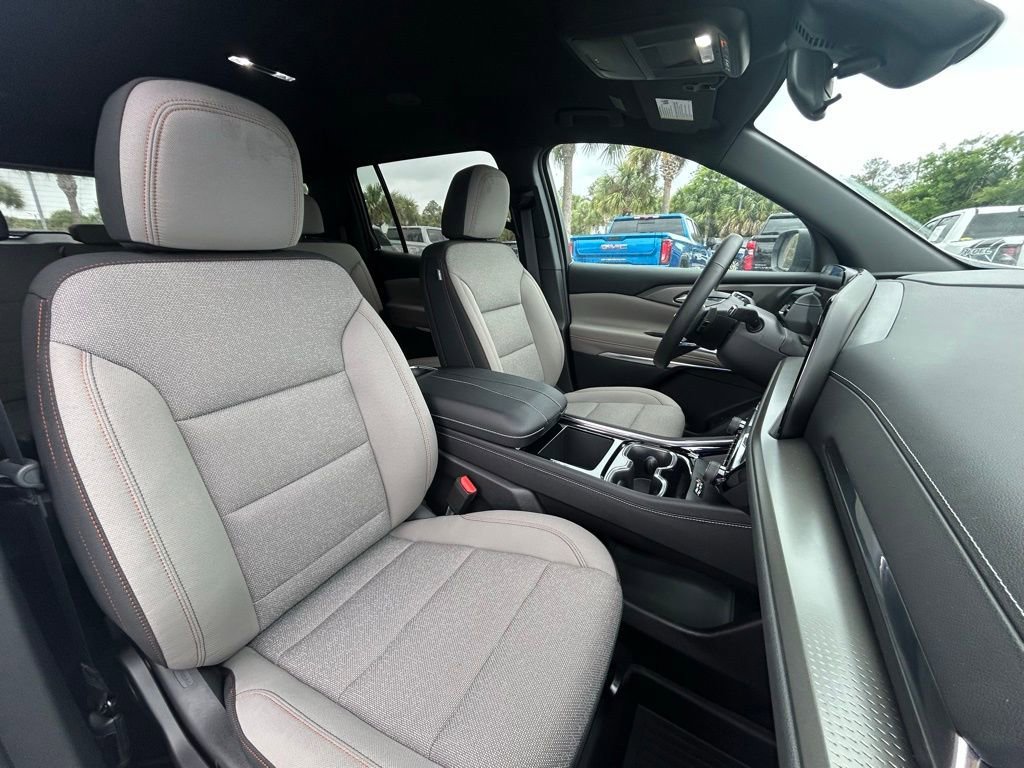 2025 Chevrolet Traverse LT - Photo 27