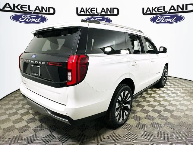 New 2026 Ford Expedition Platinum