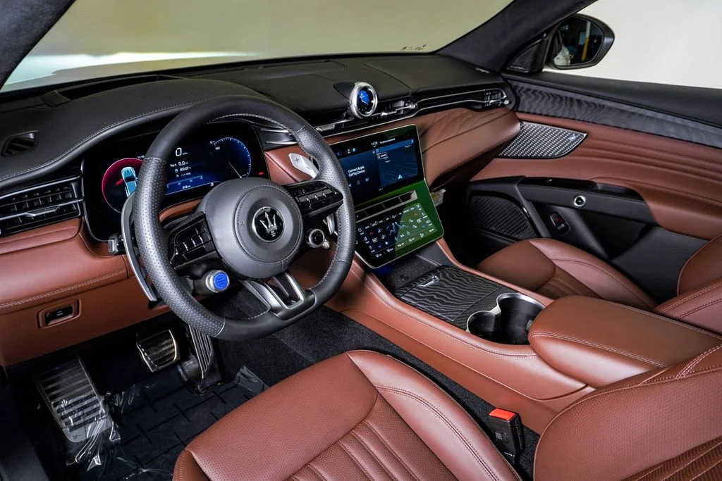 New 2026 Bianco Astro Metallic Maserati Modena image 19