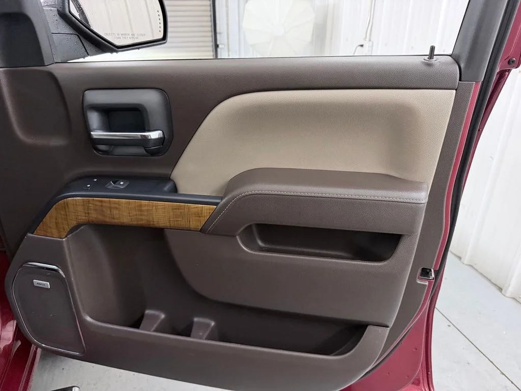 Used 2018 Red GMC SLT image 39