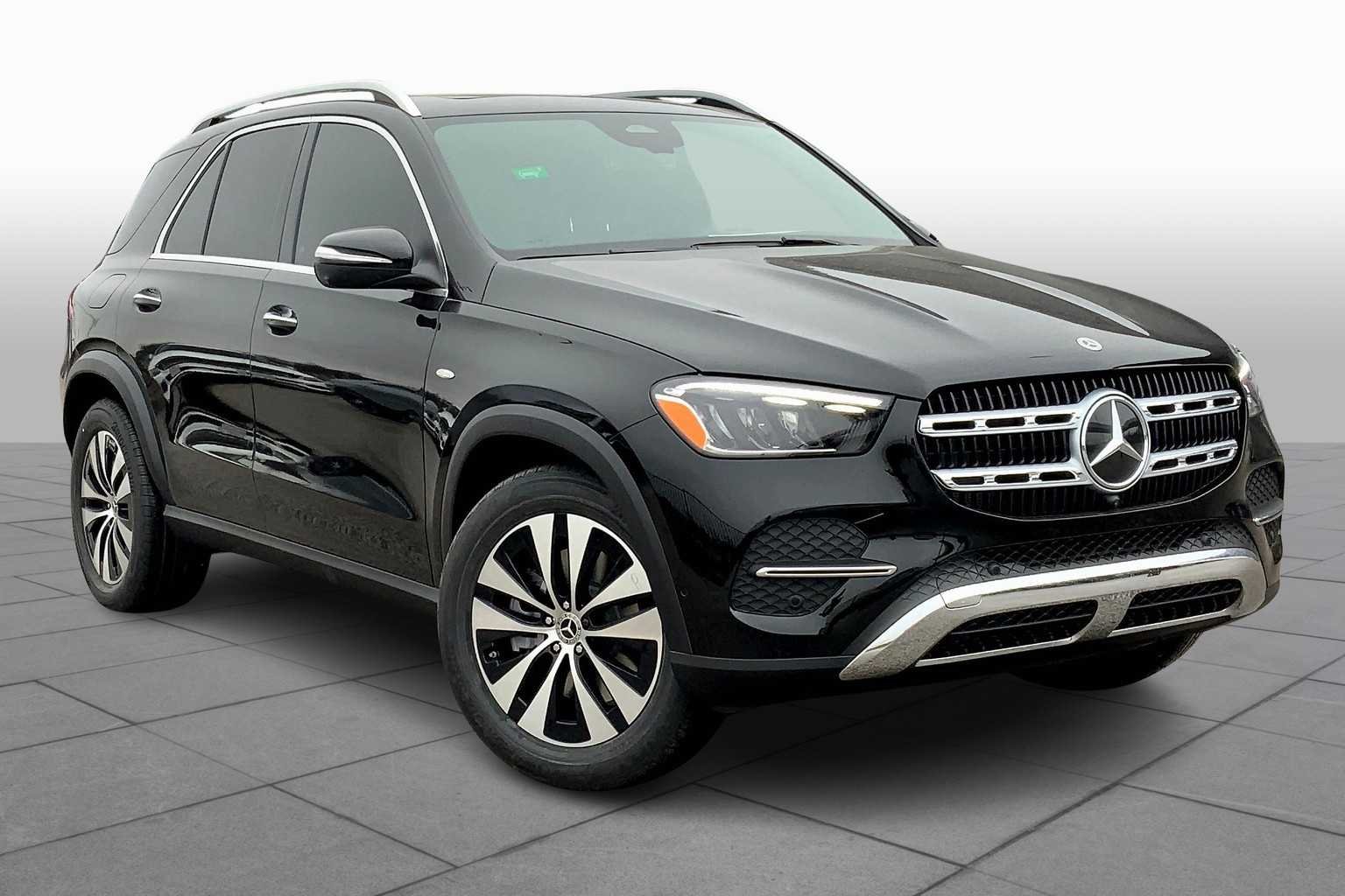 Used 2025 Black Mercedes-Benz GLE 450e image 2