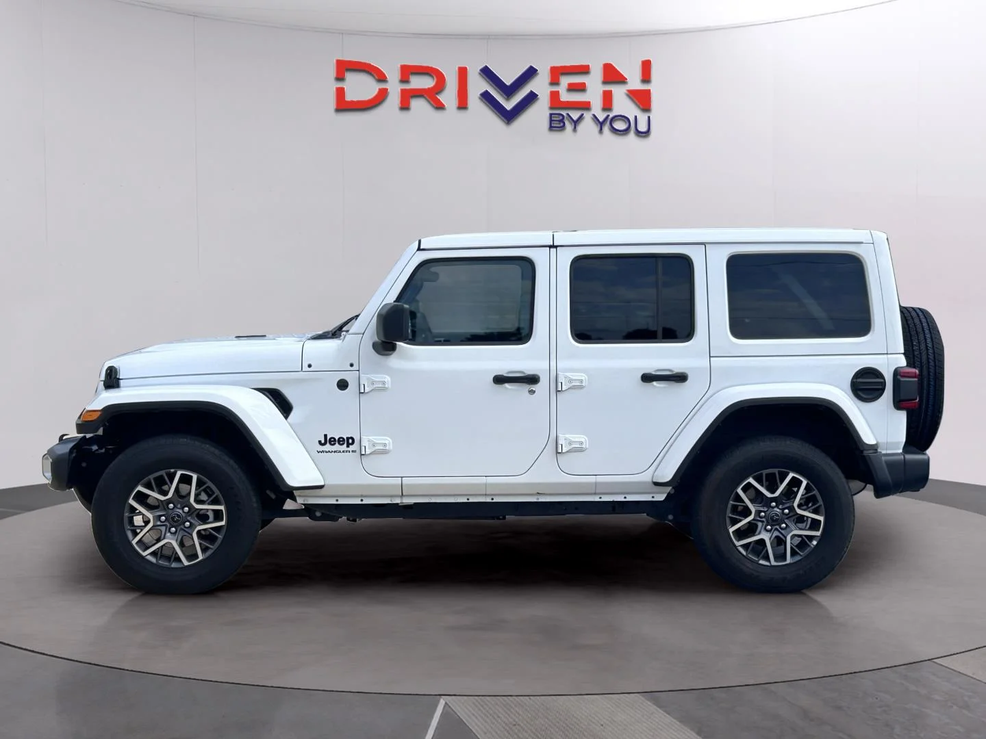 Used 2025 Bright White Clearcoat Jeep Sahara image 2