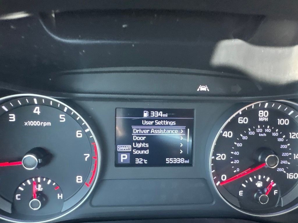 Used 2021 Red Kia LXS image 10