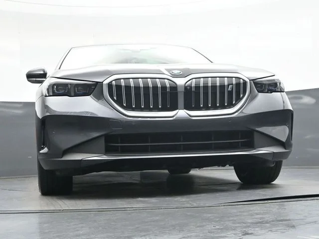 Used 2025 Gray BMW eDrive40 image 42