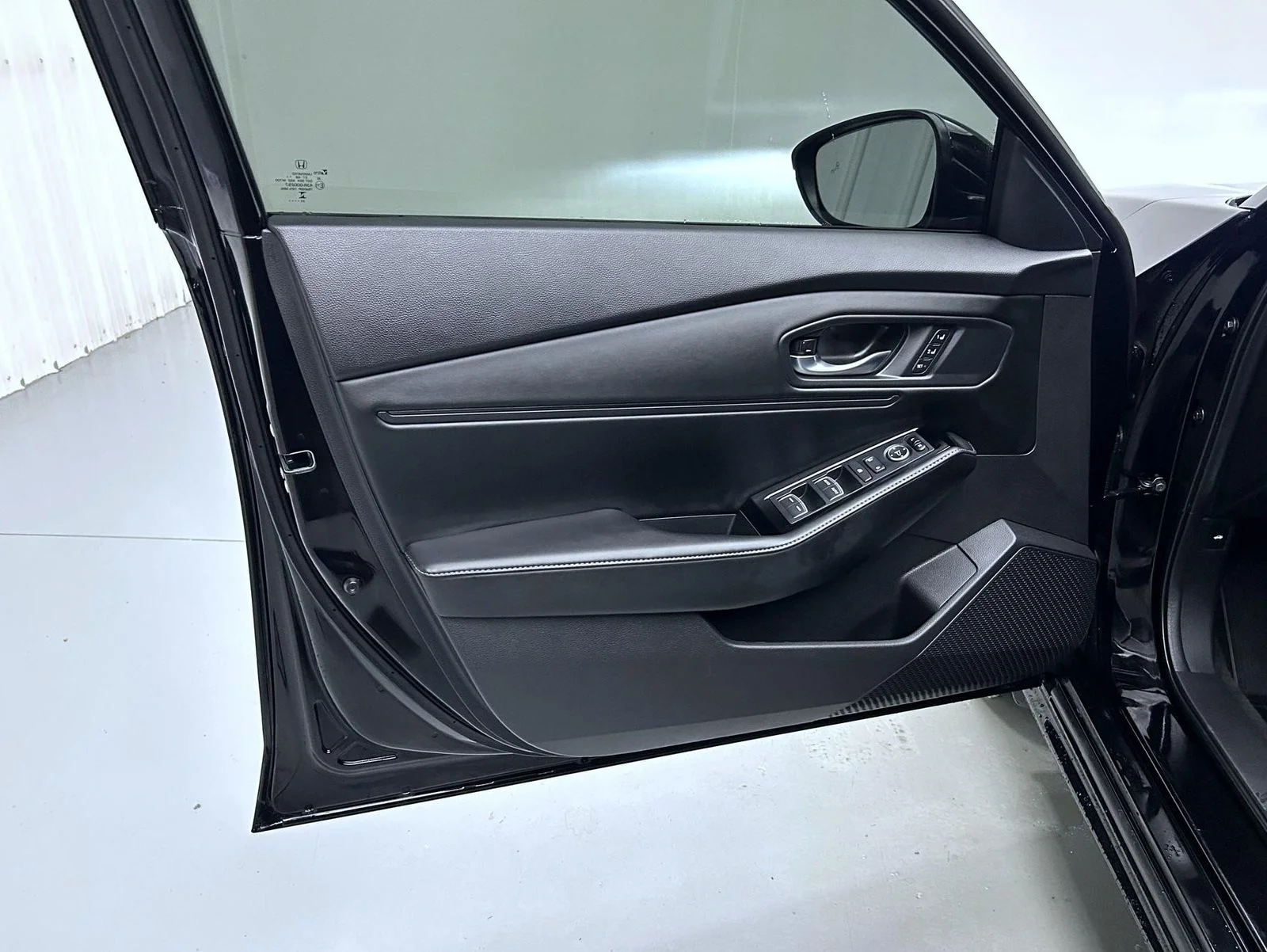 Used 2024 Black Honda Touring image 9