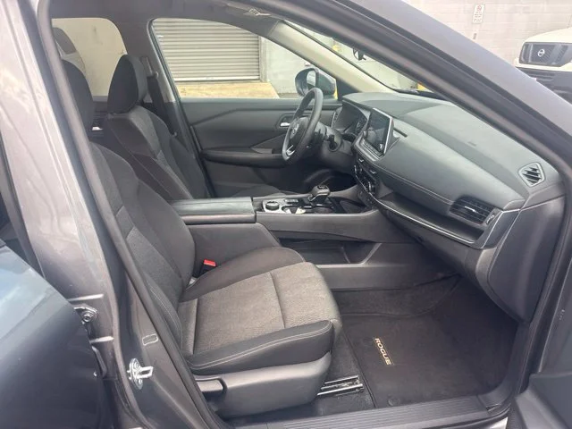 Used 2024 Gray Nissan SV image 14