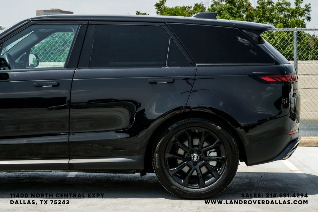 Certified Used 2025 Santorini Black Metallic Land Rover SE image 13