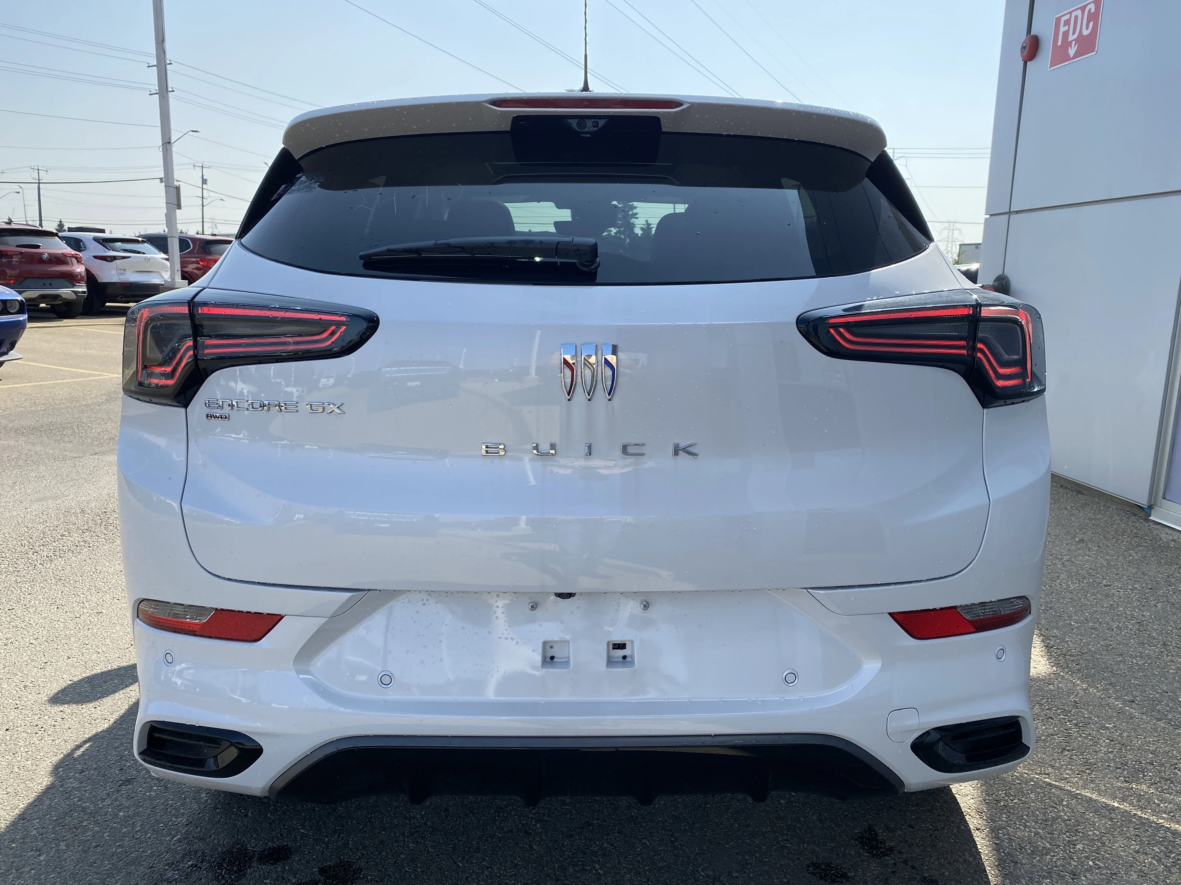 New 2026 WHITE FROST TRICOAT Buick Avenir image 5