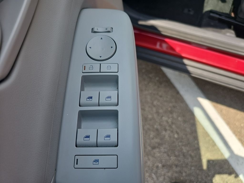 2024 Hyundai Kona SEL - Photo 11