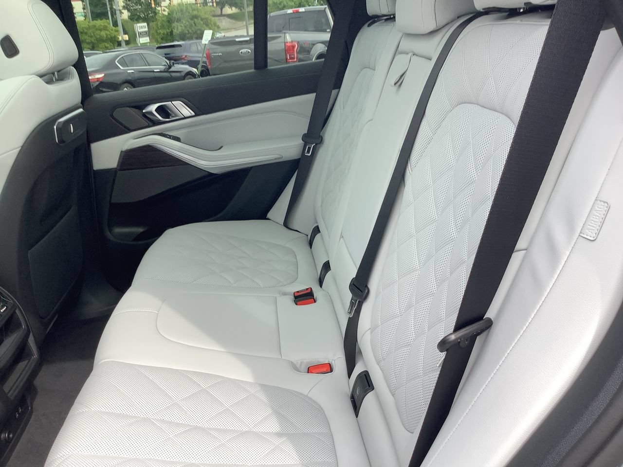 New 2026 Brooklyn Grey Metallic BMW xDrive40i image 30