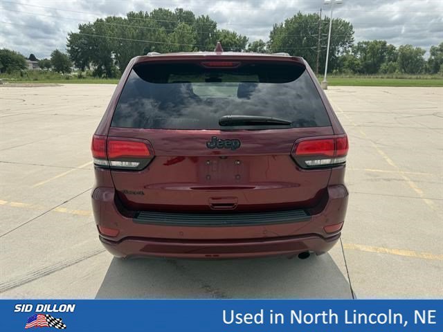 Used 2018 Velvet Red Pearlcoat Jeep Altitude image 5