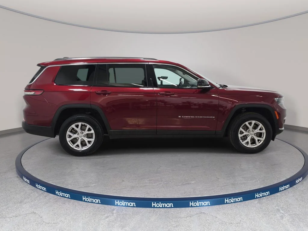 Certified Used 2021 Velvet Red Pearlcoat Jeep Limited image 5