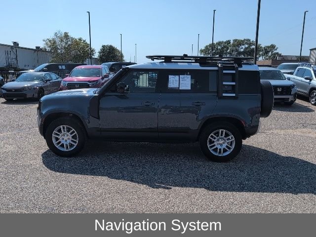 Used 2020 Tasman Blue Metallic Land Rover S image 3