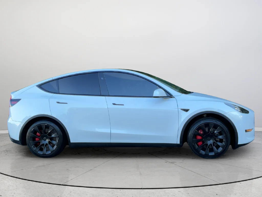 Used 2024 White Tesla Long Range image 9