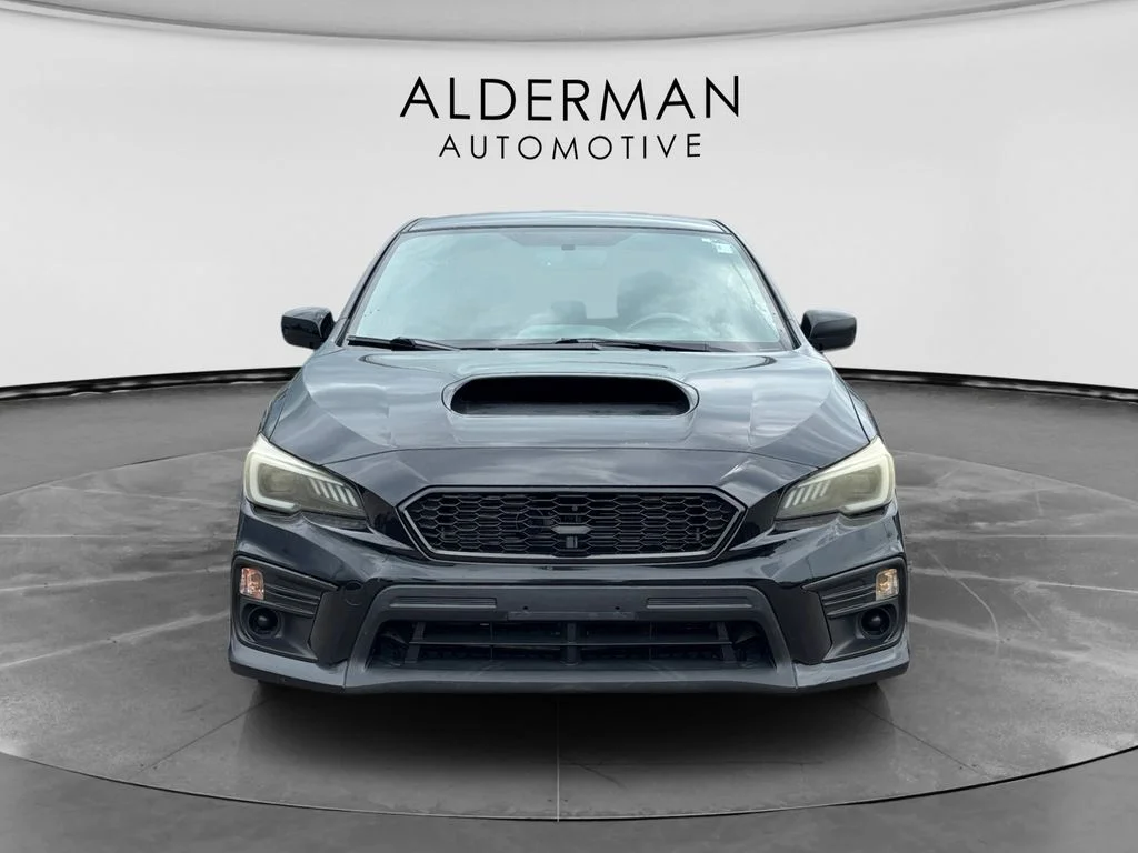 Used 2018 Black Subaru Base image 8