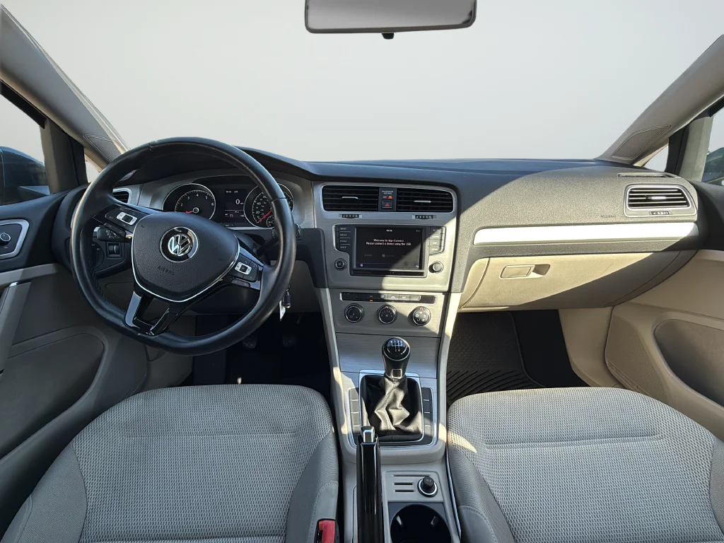 Used 2017 Blue Volkswagen TSI S 4-Door image 9
