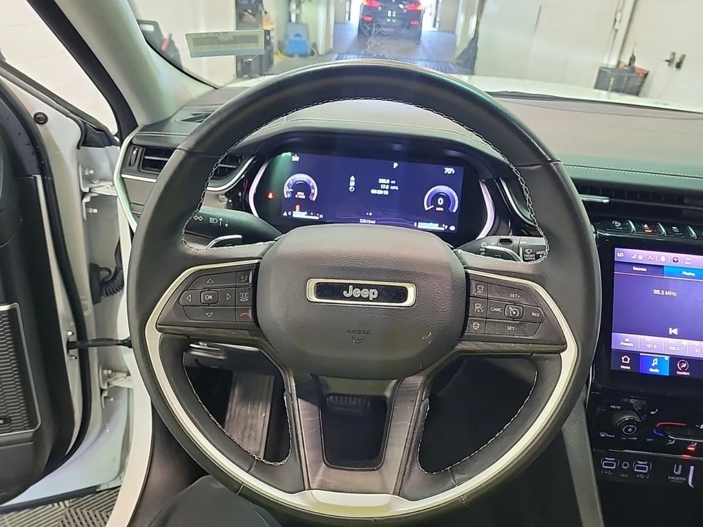 Certified Used 2022 White Jeep Limited image 7