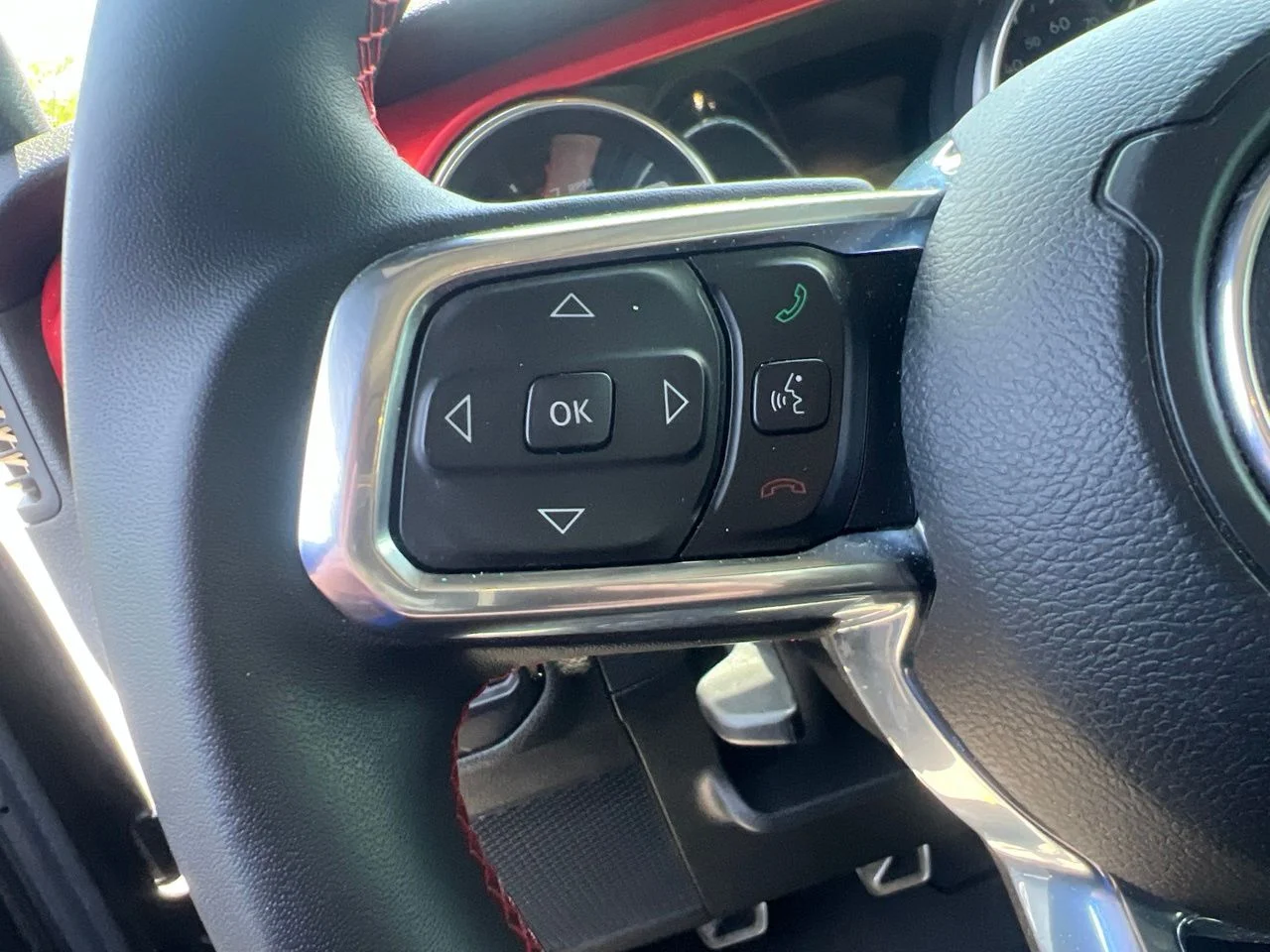 Used 2019 Gray Jeep Rubicon image 30