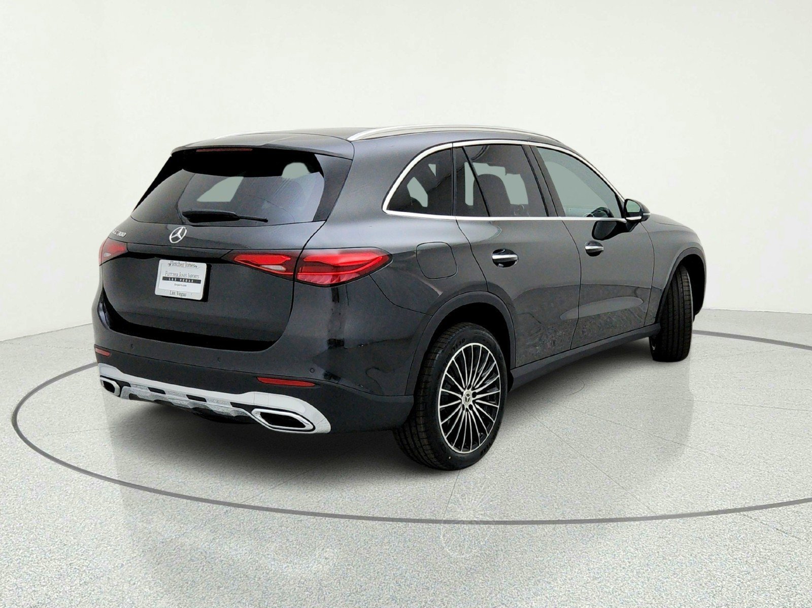 New 2026 Graphite Grey Metallic Mercedes-Benz GLC 300 SUV image 30
