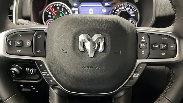 New 2026 Diamond Black Crystal Pearlcoat RAM Big Horn/Lone Star image 16