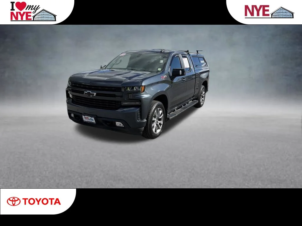 Used 2020 Gray Chevrolet RST image 1
