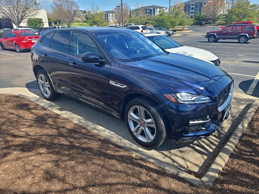 2018 Jaguar F-PACE R-Sport