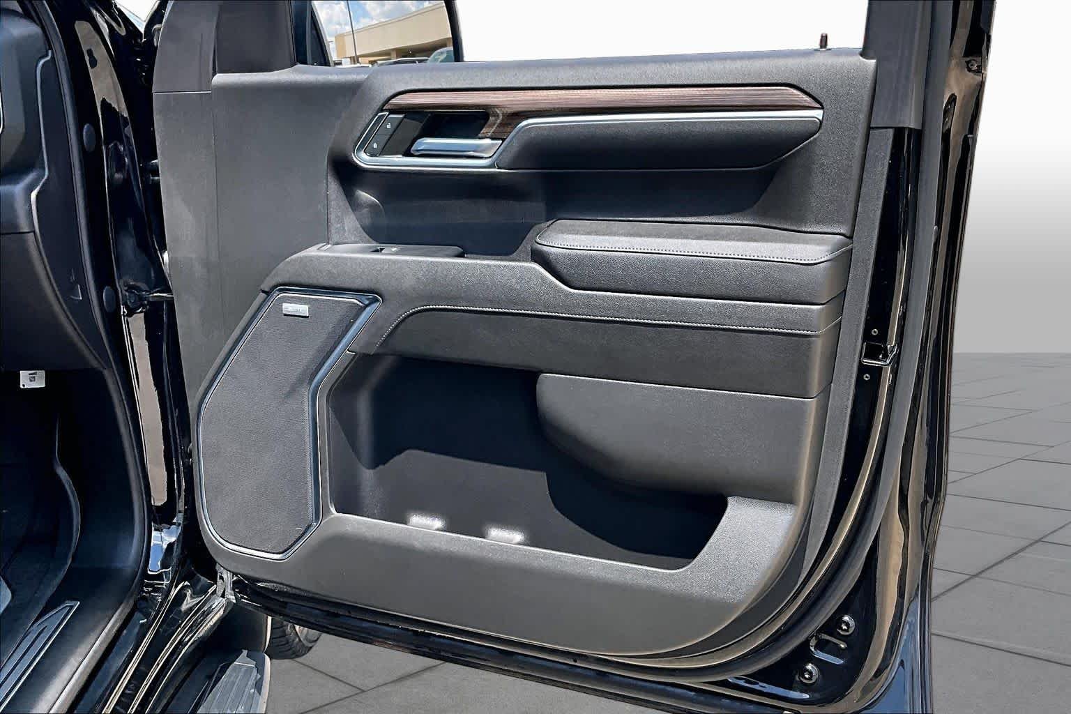 Used 2023 Black Chevrolet RST image 23