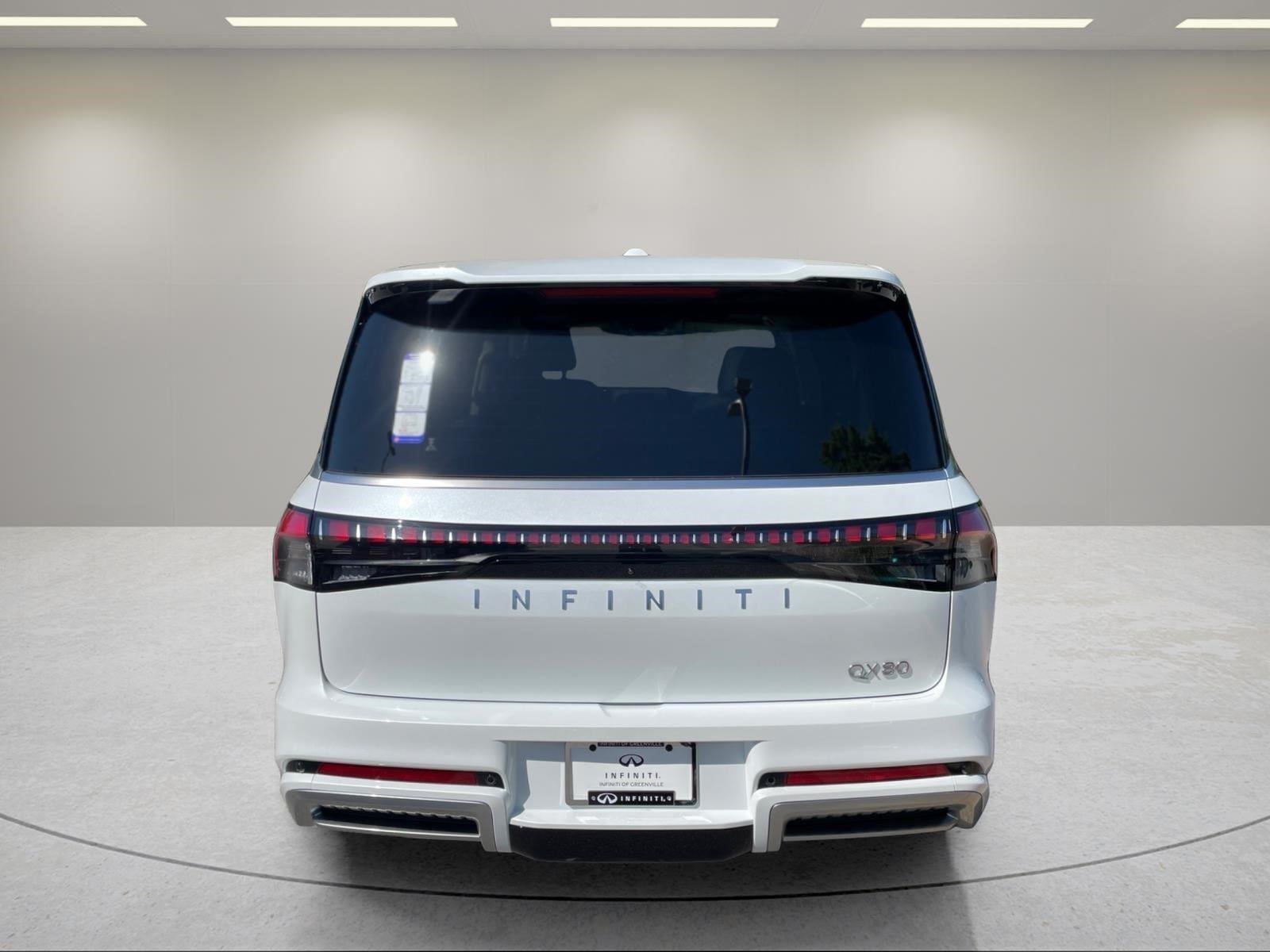 2026 INFINITI QX80 Luxe - Photo 4