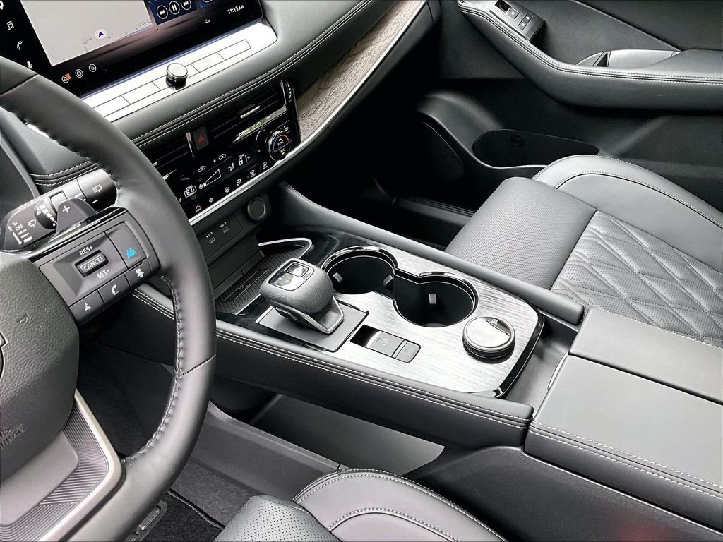 2026 Nissan Rogue — photo 8