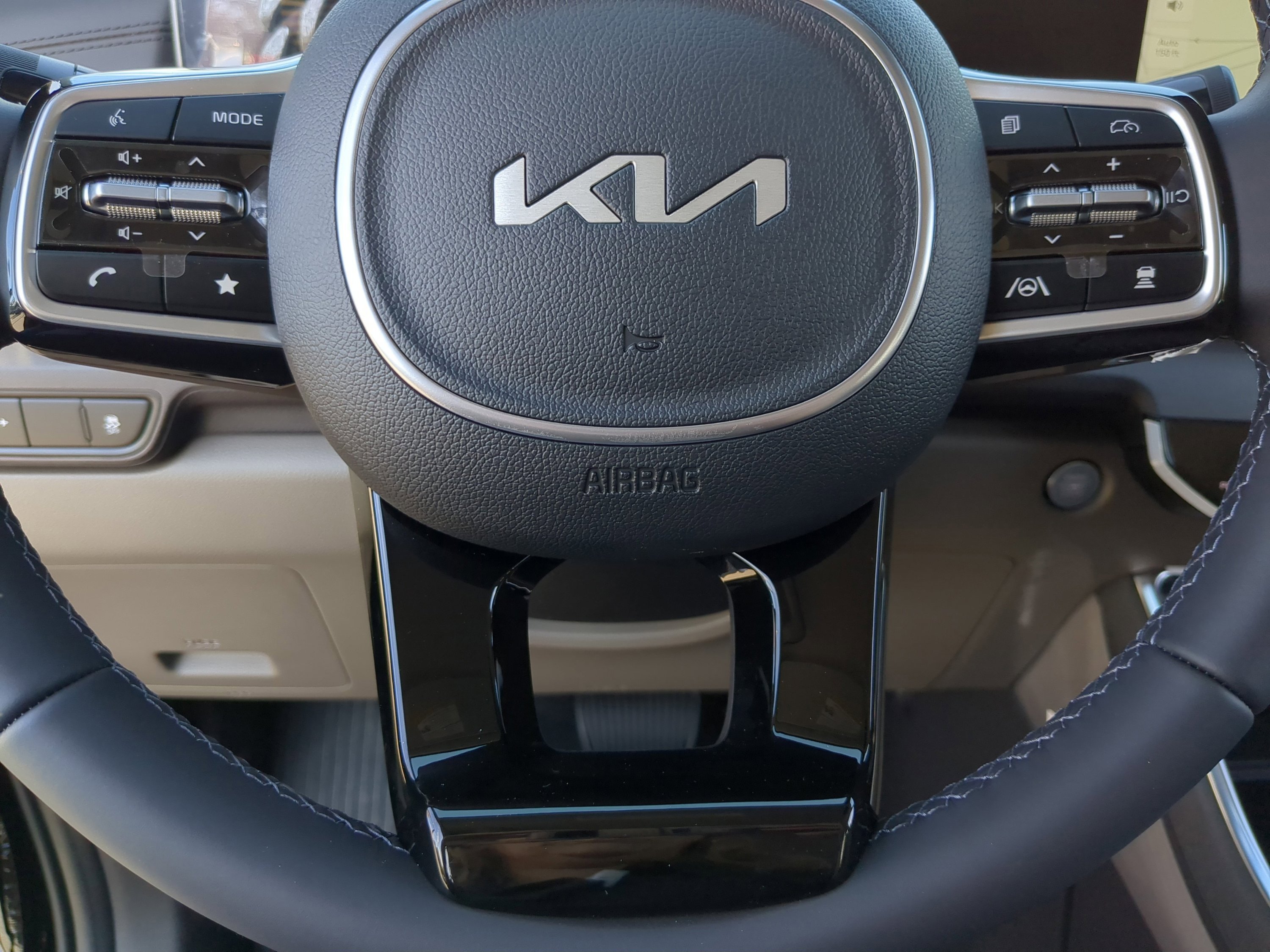 New 2026 Aurora Black Pearl Kia EX image 13