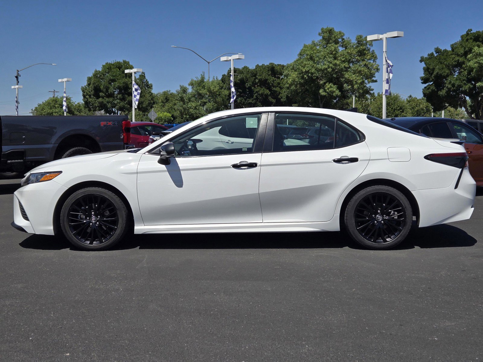 Certified Used 2020 White Toyota  image 7
