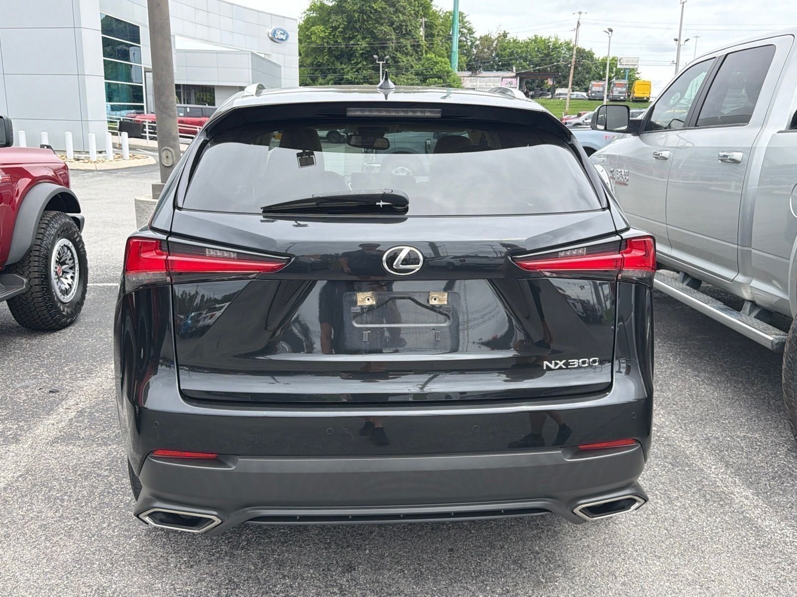 Used 2020 Caviar Lexus 300 Base image 8